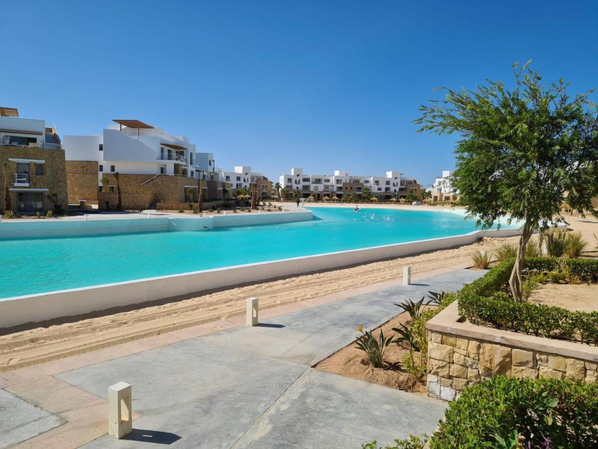 El Gouna Swan Lake Apartment フルガダ エクステリア 写真